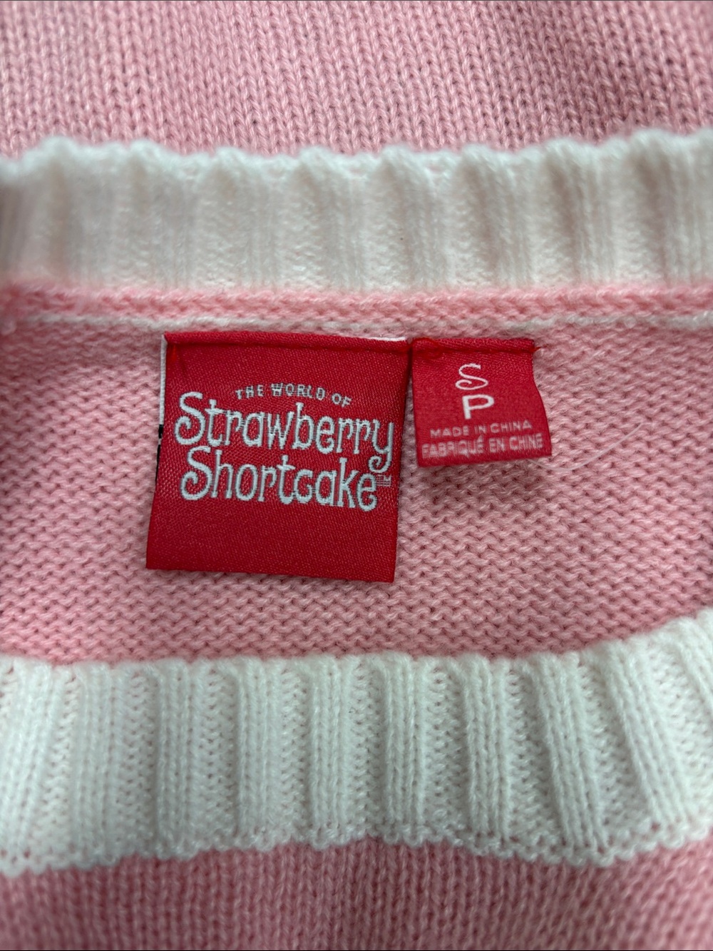 The World Of Strawberry Shortcake Long Sleeve Pull Over Knit - Picture 11 of 12